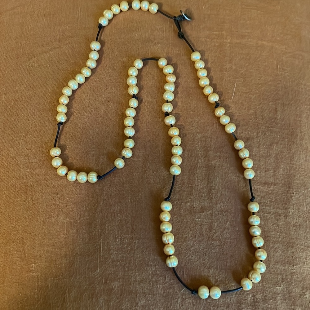 Chan Lu pearl necklace